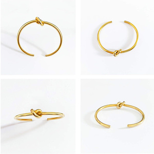 Bracciale Trendy Unisex con Nodo e Cuore, Placcato Oro 18K in Acciaio Inossidabile, Regolabile, Certificato Migliore Amico - Product Image 4