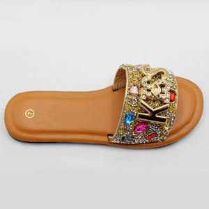 Été Nouvelles Femmes Pantoufles Fond Plat Antidérapant Extérieur Plage Femme Sandales Sexy Fashion Design Kiss Slides Femme Chaussures - Product Image 3