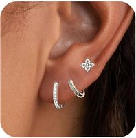 Boucles d'oreilles créoles tendance géométriques en laiton plaqué or 18 carats entièrement pavées de zircons pour femme - Bijoux de bureau/carrière et de soirée