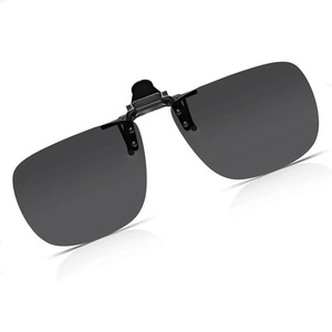 Lentes de Sol con Clip Polarizadas UV400 Tipo 3 con Lentes TAC y Marco de Metal TR Unisex para Protección Solar al Conducir - Product Image 5