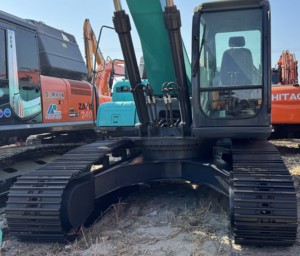 รถขุดไฮดรอลิก Kobelco SK200 SK210 SK140 มือสองสมรรถนะดีที่สุด น้ำหนัก 20 ตัน พร้อมเครื่องยนต์ เกียร์ ปั๊ม ขายดี ได้มาตรฐาน EPA CE - Product Image 1