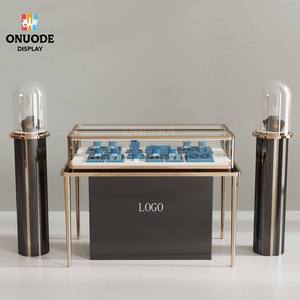 Kiosco de Joyería de Lujo Moderno Personalizado con Diseño Interior de Acrílico y Vidrio Templado, Muebles para Exhibición en Tiendas - Product Image 3
