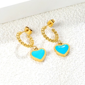 Pendientes de Aro Pequeños de Acero Inoxidable con Baño de Oro PVD de 18K y Ópalo Azul, Diseño de Corazón, Joyería para Mujer - Product Image 5