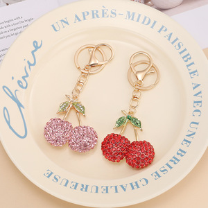 Porte-clés en forme de cerise avec strass, créatif et mignon, pendentif de sac, ornements pour femmes et hommes, souvenir, cadeau d'anniversaire - Product Image 2