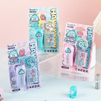 Nouvel arrivage Mini agrafeuse et agrafes de dessin animé mignon Ensemble vente en gros de papier de test portable et d'agrafeuse de stockage de livres pour les étudiants