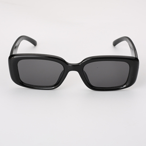Nuevas Gafas de Sol Estrechas de Moda OEM con Protección UV400, Lentes con Protección UV, Color Pantone Disponible, Montura Completa - Product Image 2