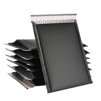 Film de co-extrusion à bulles polyéthylène noir mat, imperméable et antichoc, pour sac d'emballage logistique et enveloppe à bulles pour vêtements