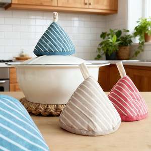 Couvercle de pot triangulaire isolé pour casseroles de cuisine, en fonte émaillée, durable, résistant à la chaleur, rayures beige, rouge et bleu - Product Image 3