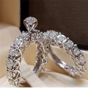 Set di Anelli con Grande Zircone per Coppie, Elegante Gioiello da Sposa per Proposta di Matrimonio - Product Image 1