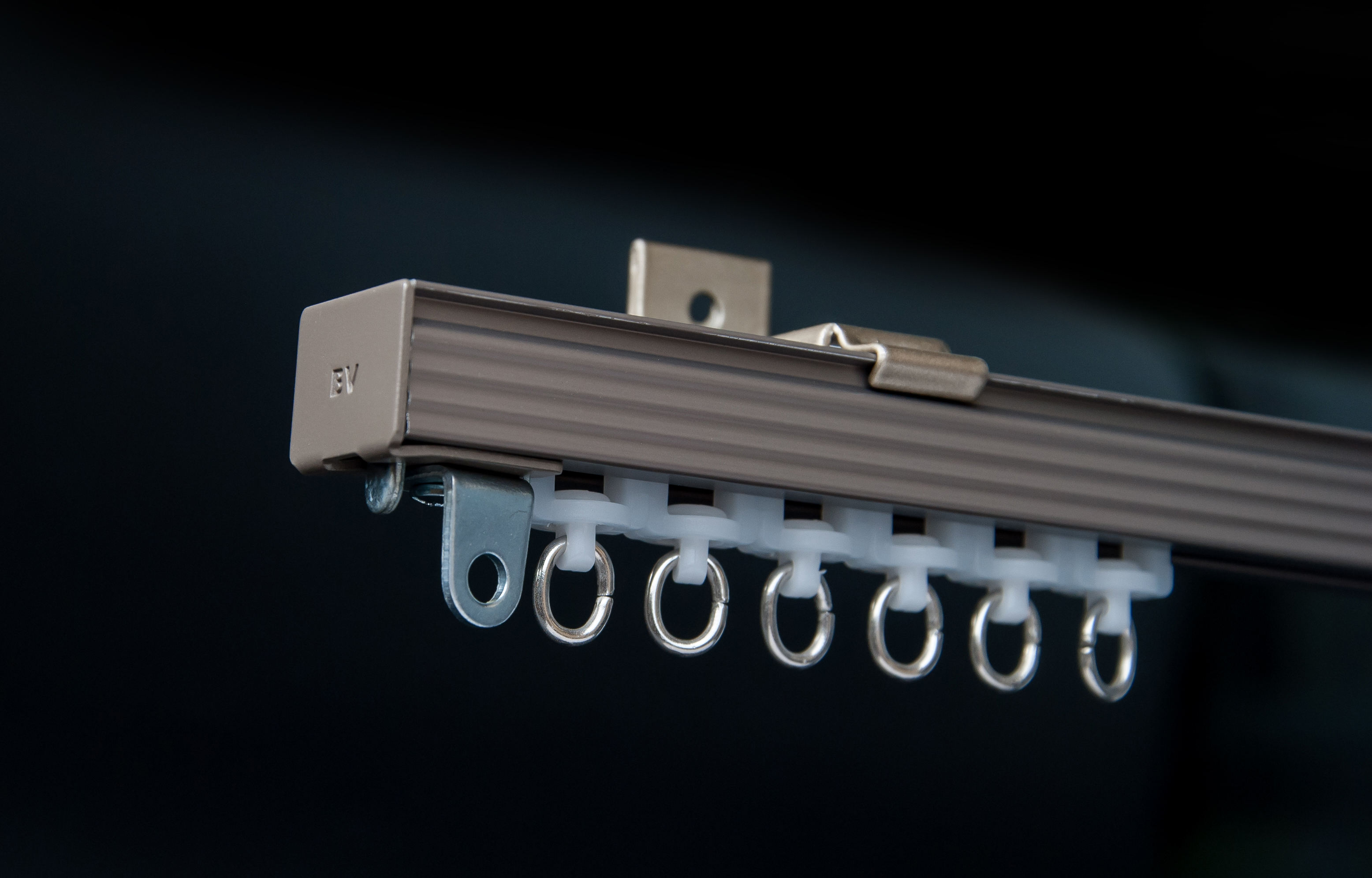 สีน้ำตาล