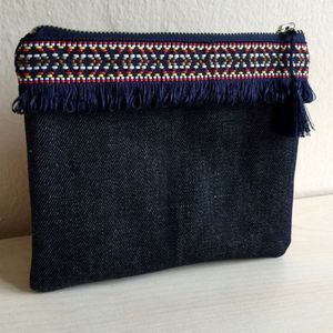 Sac cosmétique en jean personnalisé grande capacité, écologique, avec pompon bohème, pochette zippée, organiseur de maquillage portable et durable pour le voyage - Product Image 3