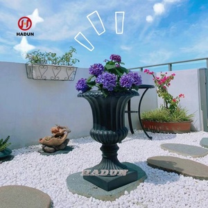 <span class=keywords><strong>Pot</strong></span> de jardinières en marbre noir de jardin <span class=keywords><strong>sur</strong></span> piédestal - Product Image 3