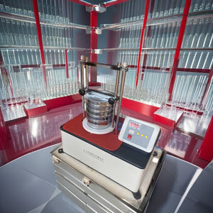 Fabrikpreis Vibrationssiebmaschine Mehrschichtige Labor-Elektromagnetische Siebschüttler Vibrationssieb - Product Image 4