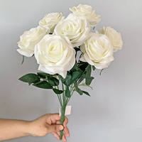 Großhandel Maßgefertigter 7-Köpfiger Moderner Handgemachter Seidenrosen-Kunstblumenstrauß für Hochzeit, Weihnachten & Neujahrsdekoration