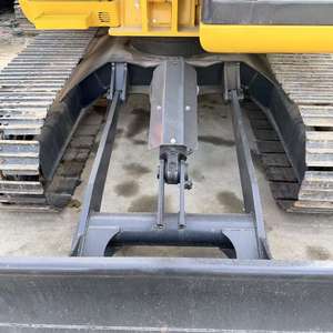 Excavatrice KOMATSU PC60 d'occasion, importée du Japon, modèle 2024, 6 tonnes, chenilles, avec moteur, boîte de vitesses, pompe, bon état et prix avantageux - Product Image 5