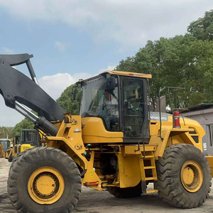 Chargeuse sur pneus Volvo L105 d'occasion bien entretenue, moteur Caterpillar, capacité nominale de 6 tonnes, pompe, engins de chantier - Product Image 4