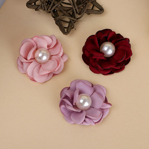 Accesorios para el Cabello con Flores de Tela y Centro de Perlas de 3.5 cm, Estilo Camelia, para Ropa, Zapatos y Bolsos de Boda - Product Image 2