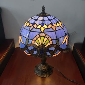 Lámpara de mesa de 12 pulgadas con diseño barroco azul estilo Tiffany para sala de estar, estudio, dormitorio, iluminación y decoración E27 - Product Image 1