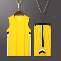 Vente en gros pas cher : Nouveaux shorts et maillots de basketball personnalisés pour hommes – Tenues de sport en vrac – Couleur Jaune