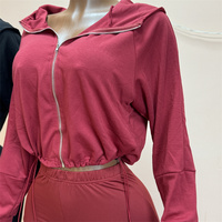 Ensemble sweat à capuche zippé et leggings taille haute pour femme, couleur unie, manches longues, cordon de serrage, survêtement court à capuche pour femme