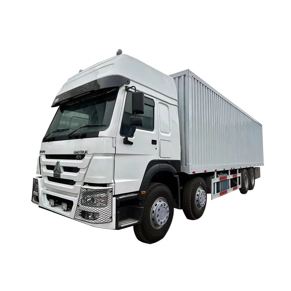 HOWO Light Dury White 4x2 6 Wheeler Cargo Truck For Sale