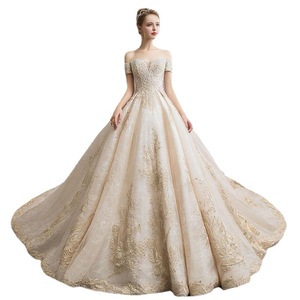 Off The Shoulder Princess Ball Gown Wedding Dress With Long Train Sweetheart Neckline Vintage Style Floor Length Bride Gown - Product Image 5