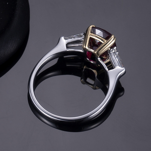 แหวนเพชรเพาะเลี้ยงสีแดง 18k รุ่น MSR-656 ของ Custom Jewelry - Product Image 3