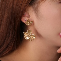 Anting Tusuk Daun Semanggi Empat Berlapis Emas 18K dari Baja Anti Karat, Perhiasan Wanita Trendi, Ukiran Logo Gratis JUSTOP Custom