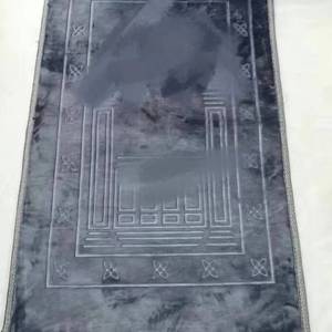 Alfombra Raschel con relieve floral de 80*120 cm, suave y gruesa, alfombra de oración musulmana de color sólido para el hogar, pícnic y camping. - Product Image 4