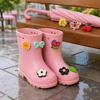 Ensemble de breloques pour chaussures en forme d'animaux mignons, en PVC, personnalisables, décorations LED pour l'été et la plage, avec chaînes à boutons, boucles et fleurs