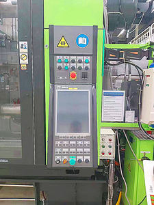 Machine de moulage par injection ENGEL700T d'occasion pouvant produire des boîtiers de phares d'automobiles et des panneaux d'appareils ménagers multi-matériaux - Product Image 5