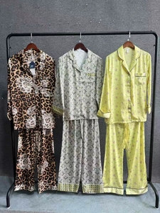 ENSEMBLE DE PYJAMAS TAILLE US VENTE EN GROS D'USINE VÊTEMENTS STOCK PYJAMA EN RAYON SOYEUX EN COTON - Product Image 3