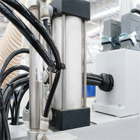 Scie circulaire à coupe transversale horizontale EPD, scie à panneaux à double poussoir avec moteur 27 kW, multi-tension pour la découpe de panneaux en bois