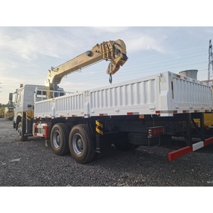 Sinotuck Howo NXマニピュレーター6x4 12トンクレーントラックマニピュレーター付きストレートブームトランスポータートラック - Product Image 4