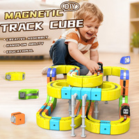 Tren Eléctrico sobre Rieles, Pista de Carreras Flexible 3D, Set de Pista Magnética Eléctrica con Vehículos Antigravedad, Set de Juguetes de Construcción STEM para Niños