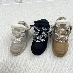 Sepatu Bot Salju Wanita Eropa Berkualitas Tinggi, Penambah Tinggi Badan, Original Terbaru, Anti Air, Berkualitas Tinggi, Sepatu Bot Salju Musim Dingin UG - Product Image 4