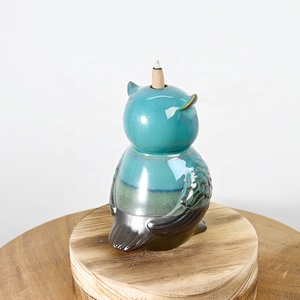 Diseño <span class=keywords><strong>de</strong></span> escultura <span class=keywords><strong>de</strong></span> búho <span class=keywords><strong>de</strong></span> esmalte azul, quemador <span class=keywords><strong>de</strong></span> incienso <span class=keywords><strong>de</strong></span> reflujo <span class=keywords><strong>de</strong></span> cerámica, difusor <span class=keywords><strong>de</strong></span> aromaterapia <span class=keywords><strong>de</strong></span> reflujo <span class=keywords><strong>de</strong></span> <span class=keywords><strong>humo</strong></span> <span class=keywords><strong>de</strong></span> <span class=keywords><strong>cascada</strong></span> y soporte <span class=keywords><strong>de</strong></span> incienso - Product Image 4