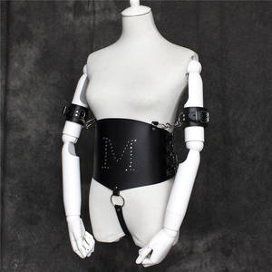 Zwart Lederen Slave Kostuum Armor <span class=keywords><strong>Bondage</strong></span> Kleding Fetish Bdsm Kraag Hand Arm Manchetten Kuisheidsgordel Volwassen Hoofdsteunen - Product Image 3