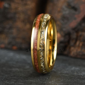 Gentdes 보석 2025 새로운 스타일 사용자 정의 금 광택 독일 유리와 레드 사암 속지 텅스텐 반지 여성 커플 웨딩 밴드 - Product Image 4