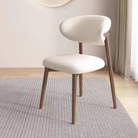 Chaise de luxe de bras de salle à manger de siège en cuir d'usine avec le cadre d'or de jambes chaises de mariage chaise de trône de luxe d'événements