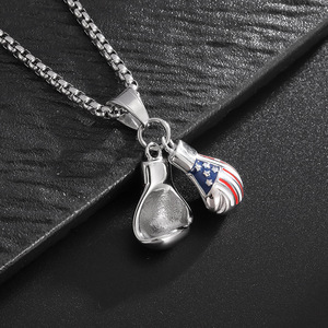 Collier pendentif gant de boxe en acier inoxydable avec design drapeau américain, bijoux de mode unisexe, cadeau - Product Image 1