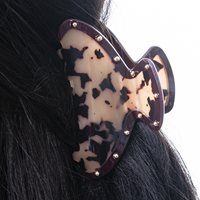 Vente en gros de pinces à cheveux en acrylique à imprimé léopard en PVC de 8 cm, accessoires de cheveux de luxe pour femmes, cadeaux pour les vacances et les fêtes