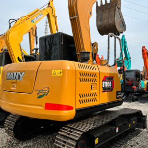รถขุดไฮดรอลิกแบบตีนตะขาบ Sany SY95C มือสอง ปี 2024 เครื่องยนต์มิตซูบิชิ พร้อม PLC แบริ่ง เกียร์ปั๊ม มอเตอร์ และเกียร์บ็อกซ์ 7 ตัน ลดราคาพิเศษ - Product Image 1
