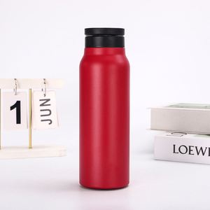 Nueva Botella de Agua Deportiva Magnética de 24 oz, Vaso de Acero Inoxidable al Vacío con Tapa Circular Magnética Negra - Product Image 2