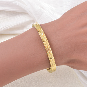 Zeadear classic evenly scattered floral ornament grain textured exterior durable luminous smooth 18k gold <b>bangle</b> <b>bracelet</b> - Product Image 3