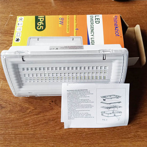 <span class=keywords><strong>Luce</strong></span> di <span class=keywords><strong>Emergenza</strong></span> LED IP65 Tripla Protezione, Batteria al Litio di Alta Qualità Grande Capacità 2 X 18650, Garanzia 7 Anni, 450 Minuti di Autonomia - Product Image 1