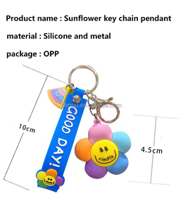 Vendez comme des gâteaux chauds Porte-clés de dessin animé 3D Porte-clés fleur mignonne Porte-clés en caoutchouc - Product Image 2