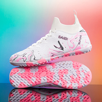 Vente en gros usine Chaussures de football unisexe de haute qualité, dernières chaussures à crampons d'intérieur, design à crampons brisés, tige en PU, Automne/Hiver US