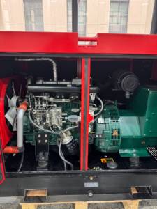 Générateur diesel silencieux refroidi par eau de 30 kW triphasé pour l'alimentation de secours commerciale et industrielle - Product Image 6