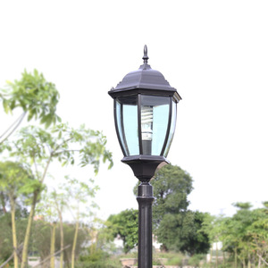 Lampadaire d'extérieur en fer avec abat-jour en verre, LED blanc chaud 2700K, AC 220V, IP66, support non-démontable, détecteur de mouvement, garantie 10 ans - Product Image 2